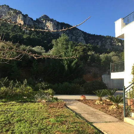 Private Sunny With Amazing View * Corinth